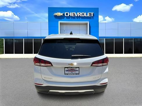 Used 2024 Chevrolet Equinox LT AWD/4WD image 4