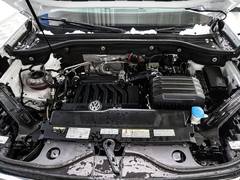 Used 2022 Volkswagen Atlas SEL R-Line image 17