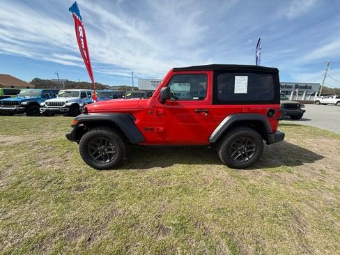 Certified 2024 Jeep Wrangler Sport AWD/4WD image 4