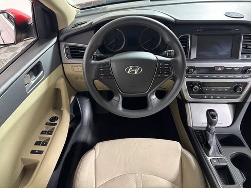 Used 2017 Hyundai Sonata SE FWD image 21