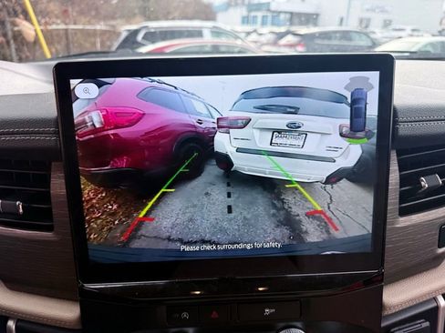 Used 2024 Ford Expedition Limited image 8