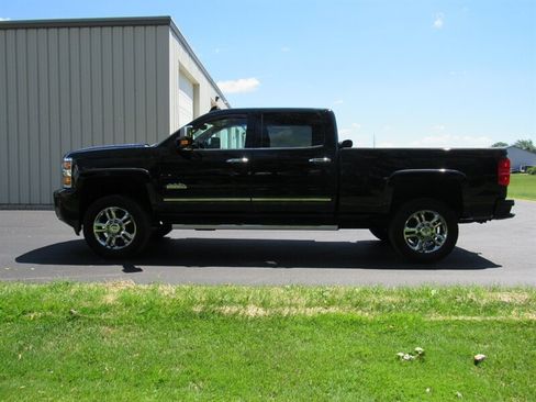 Used 2015 Chevrolet Silverado 2500 High Country w/ Duramax Plus Package AWD/4WD image 5