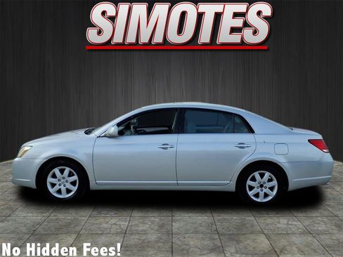 Used 2006 Toyota Avalon Limited image 4