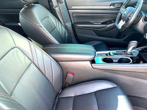 Used 2023 Nissan Altima 2.0 SR image 23