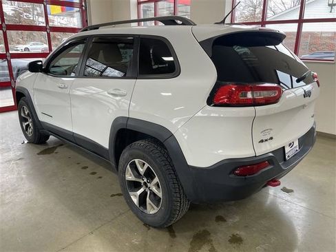 Used 2015 Jeep Cherokee Trailhawk w/ Comfort/Convenience Group image 5