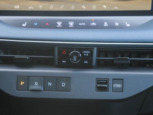 New 2026 Nissan Leaf SV+ w/ Illuminated Package FWD image 15