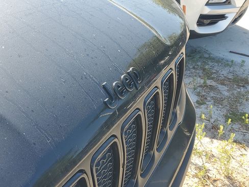 Used 2020 Jeep Renegade Sport AWD/4WD image 3