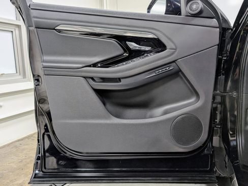 Used 2020 Land Rover Range Rover Evoque S image 13