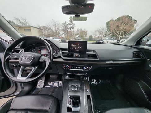 Used 2020 Audi Q5 2.0T Premium w/ Convenience Package image 25