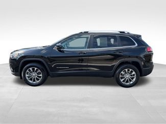 Used 2019 Jeep Cherokee Latitude Plus w/ Cold Weather Group AWD/4WD video 2