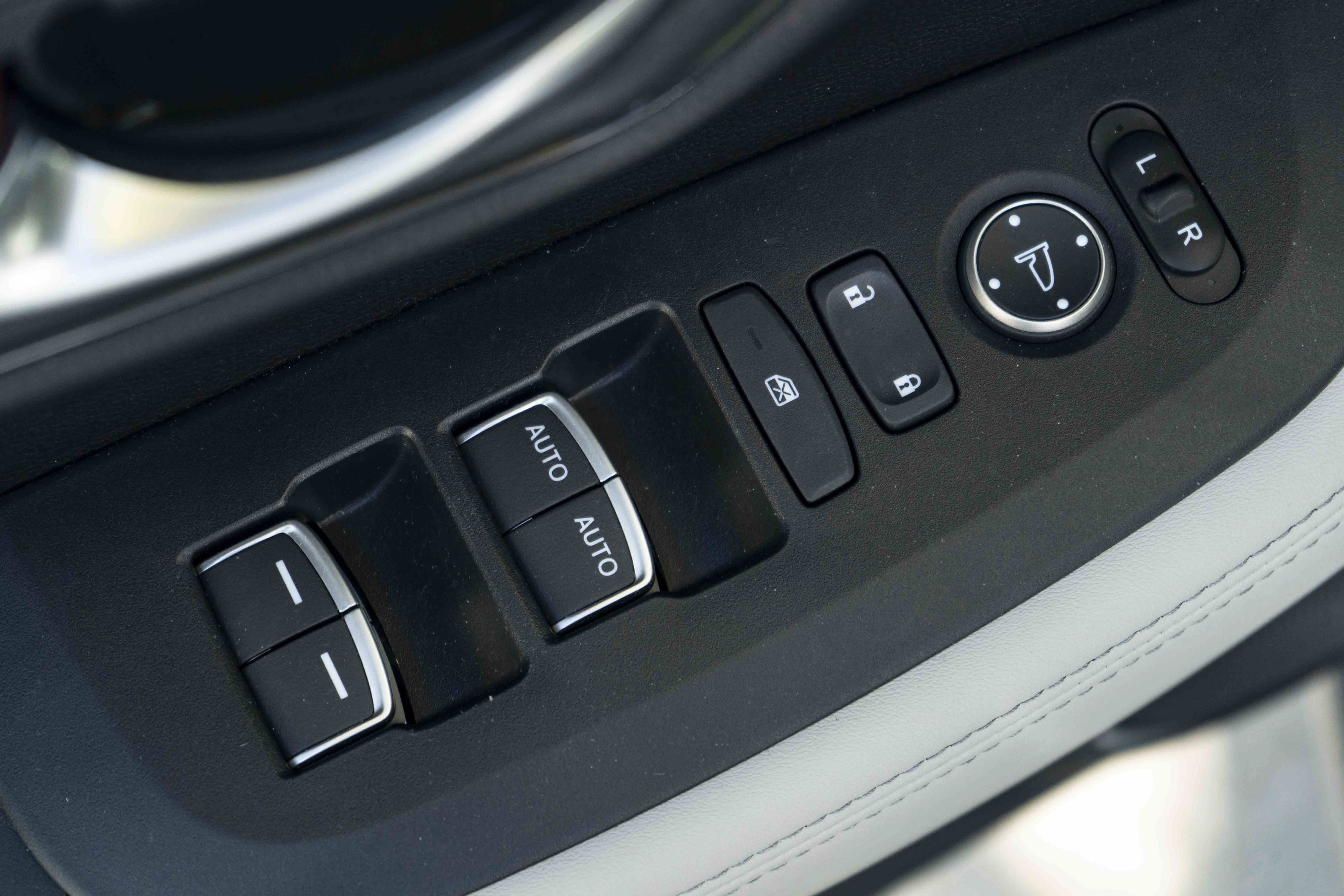 Certified 2024 Honda HR-V EX-L image 39