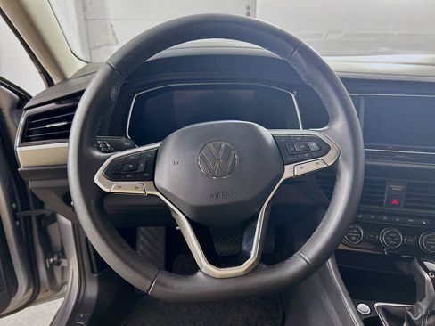 Used 2022 Volkswagen Jetta SE FWD image 11
