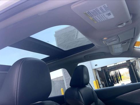 Used 2017 Nissan Murano Platinum w/ Platinum Technology Package image 13