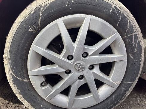 Used 2014 Toyota Prius V Two image 3