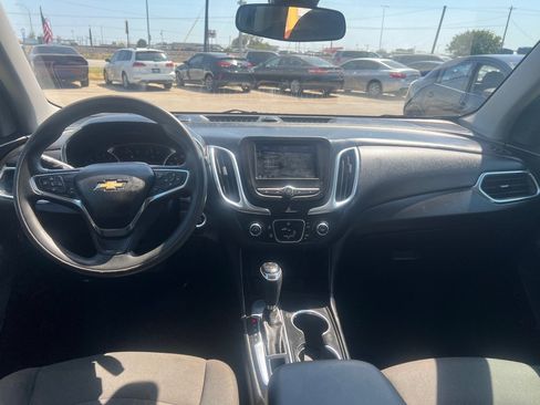 Used 2020 Chevrolet Equinox LT FWD image 18