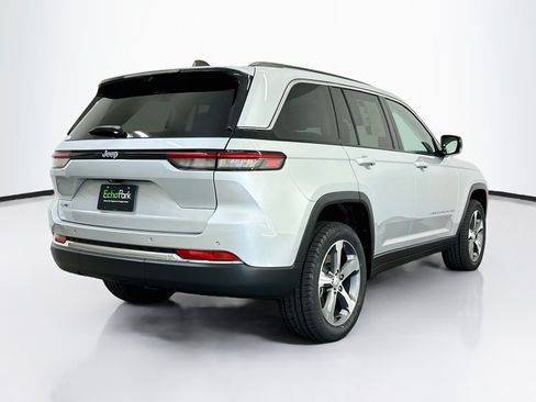 Used 2023 Jeep Grand Cherokee 4WD 4xe w/ Luxury Tech Group II image 9