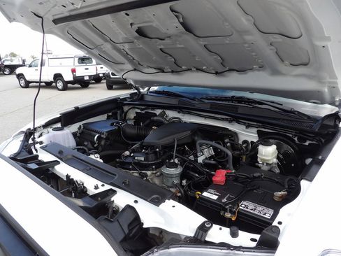 Used 2022 Toyota Tacoma SR RWD image 41