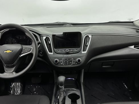 Used 2025 Chevrolet Malibu LT image 27