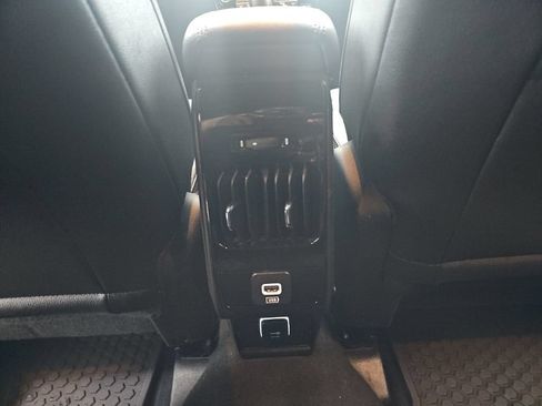 Used 2025 Jeep Compass Trailhawk AWD/4WD image 32