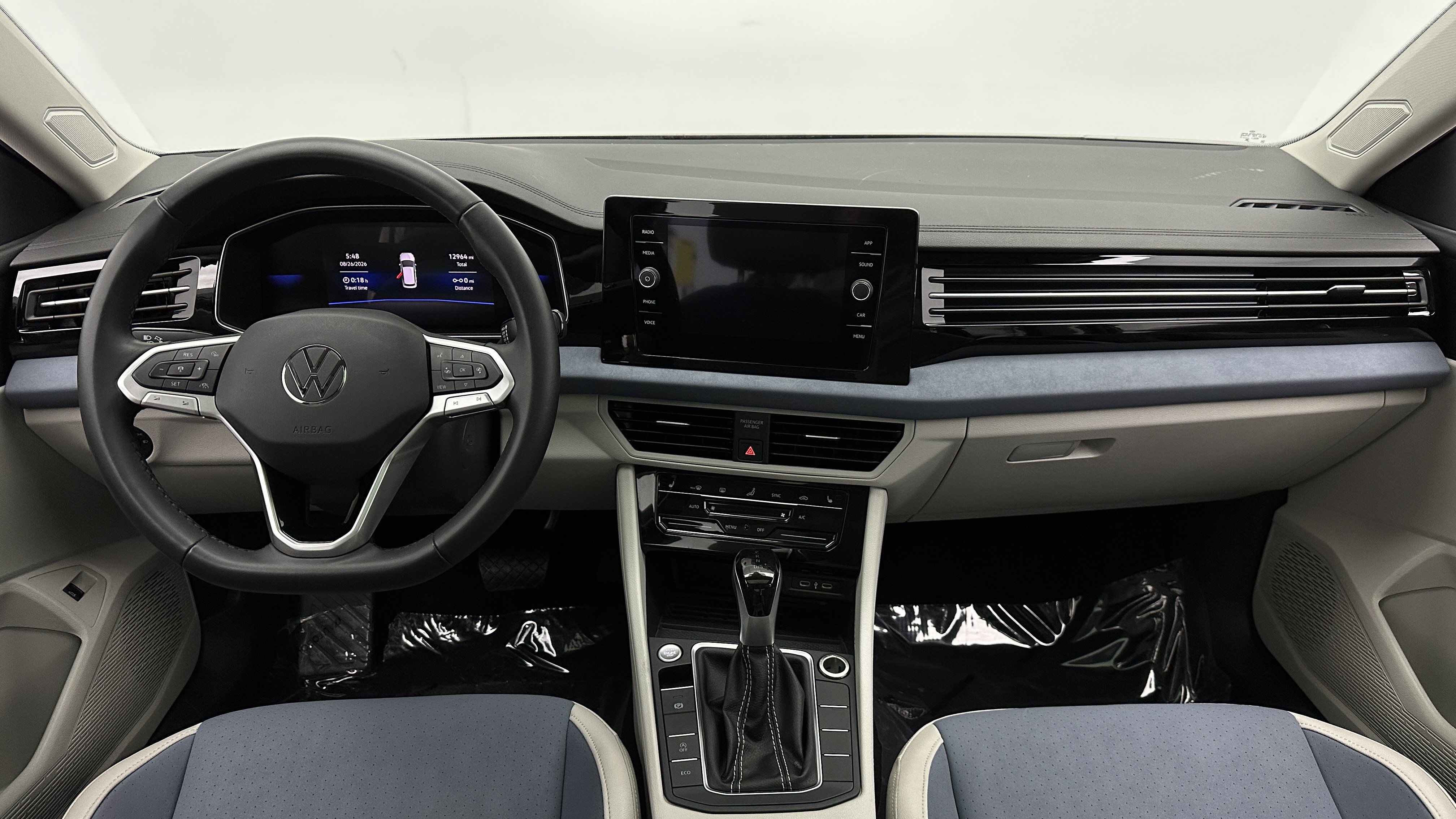 Used 2026 Volkswagen Jetta SE FWD image 31
