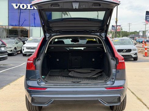 Certified 2024 Volvo XC60 B5 Plus w/ Protection Package Premier AWD/4WD image 5