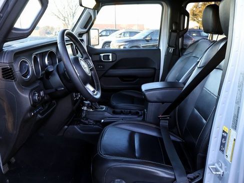 Used 2023 Jeep Wrangler Unlimited Sahara w/ Cold Weather Group image 32