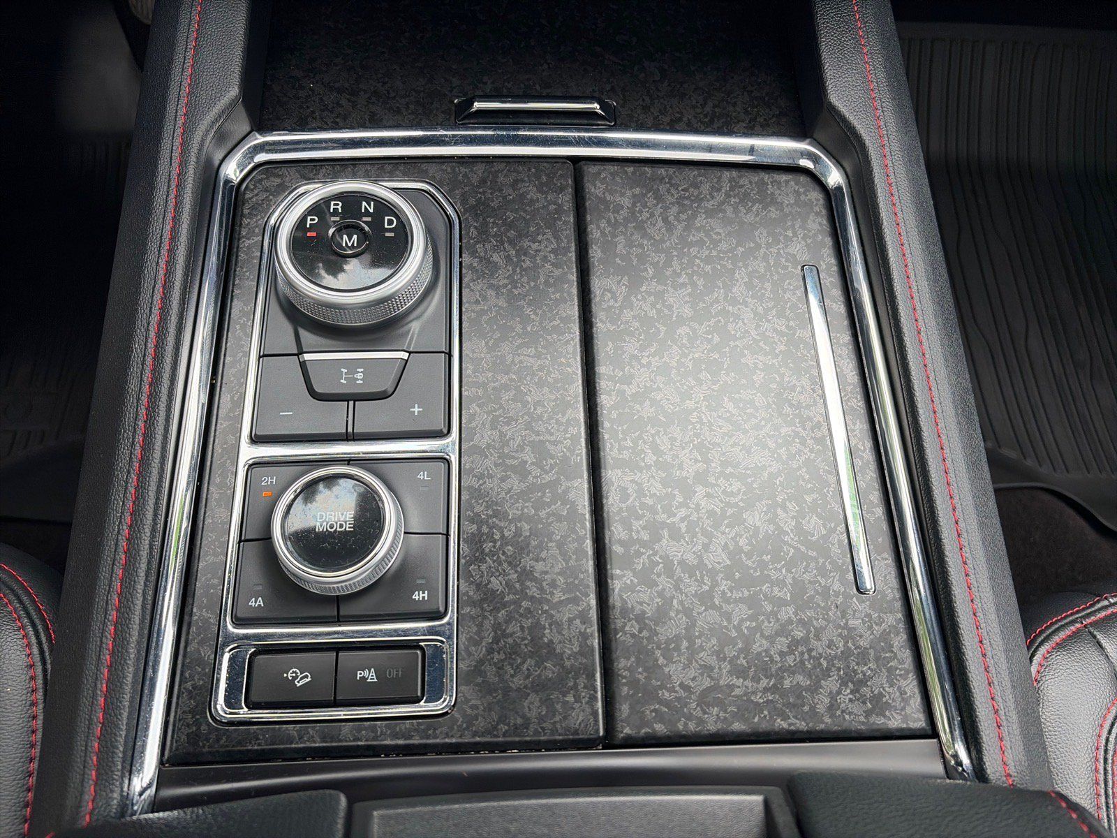 Used 2023 Ford Expedition Limited AWD/4WD image 21