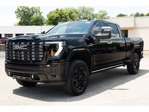 New 2026 GMC Sierra 2500 Denali Ultimate w/ LPO, Black Badging Package AWD/4WD image 4