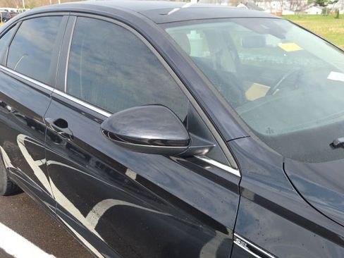 Used 2019 Volkswagen Jetta SEL image 5