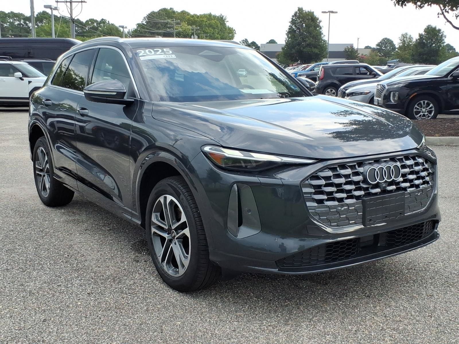 Used 2025 Audi Q5 Premium w/ Convenience Package AWD/4WD image 5