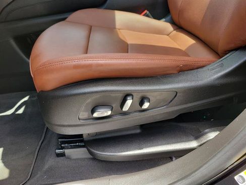 Certified 2023 Cadillac XT5 Premium Luxury FWD image 33