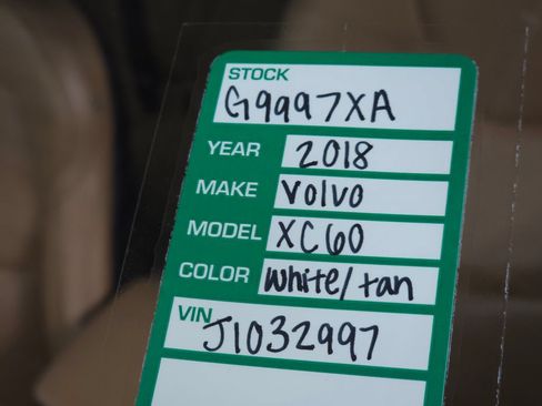 Used 2018 Volvo XC60 T6 Inscription w/ Luxury Seat Package AWD/4WD image 41