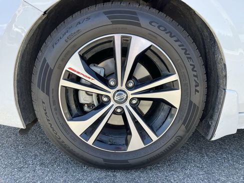 Used 2022 Nissan Sentra SV FWD image 38