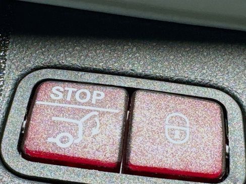 Used 2018 Mercedes-Benz GLE 350 image 33