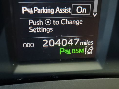 Used 2016 Toyota RAV4 Limited w/ Advanced Technology Package AWD/4WD image 19