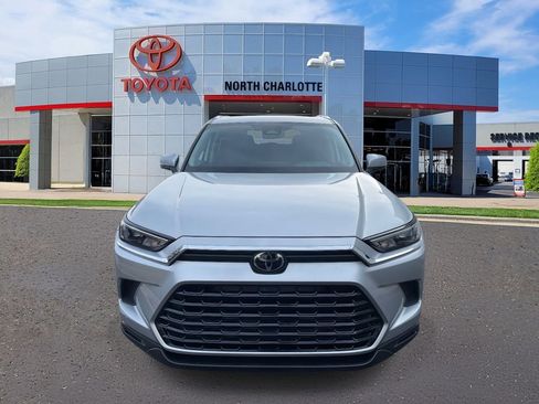 Used 2025 Toyota Grand Highlander FWD image 5