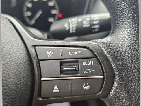 Used 2023 Honda HR-V LX image 14