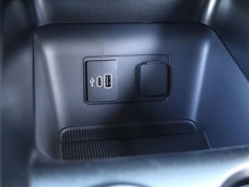 New 2026 Ford Explorer ST-Line image 27