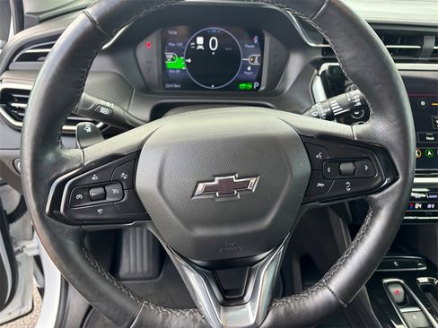 Used 2023 Chevrolet Bolt EUV Premier w/ Sun & Sound Package image 16