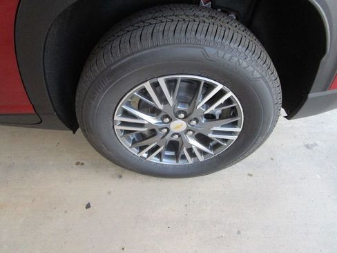 New 2026 Chevrolet Traverse LT w/ Driver Confidence Package image 10