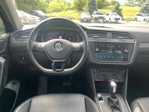 Used 2020 Volkswagen Tiguan SEL AWD/4WD image 20