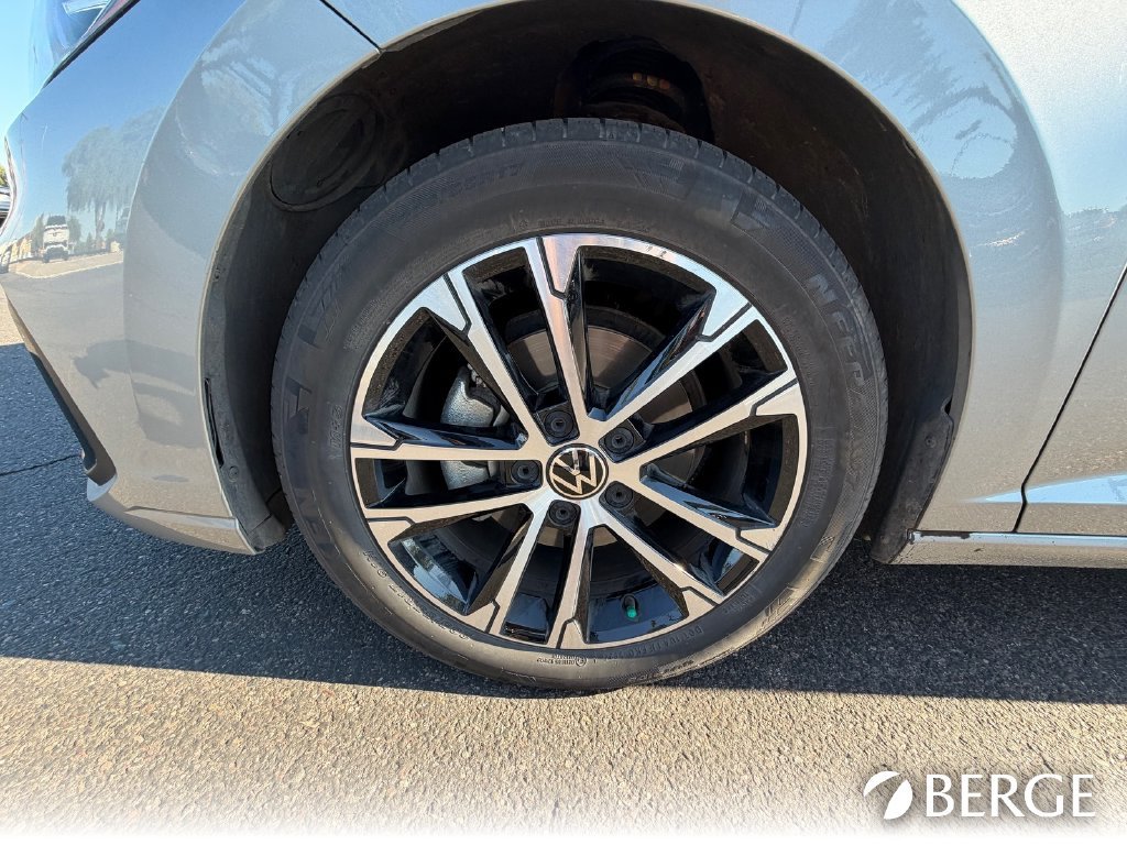 Used 2025 Volkswagen Jetta Sport FWD image 11