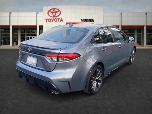 Certified 2025 Toyota Corolla SE image 5