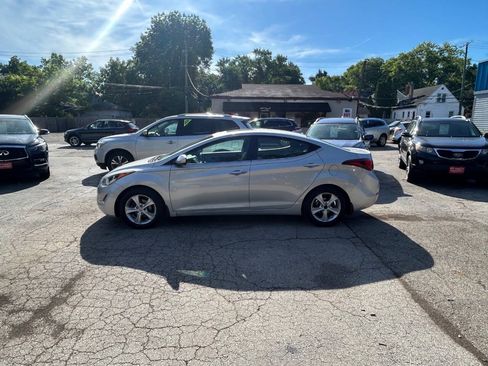 Used 2016 Hyundai Elantra Value Edition FWD image 4