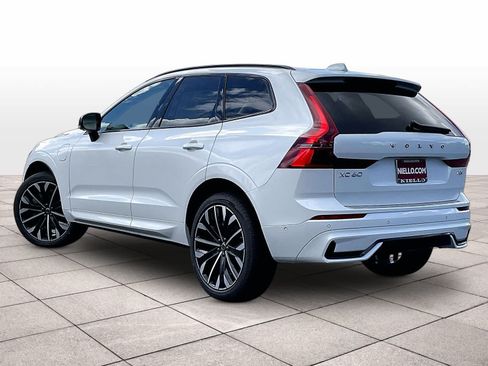 New 2026 Volvo XC60 T8 Ultra w/ Climate Package PRO AWD/4WD image 3