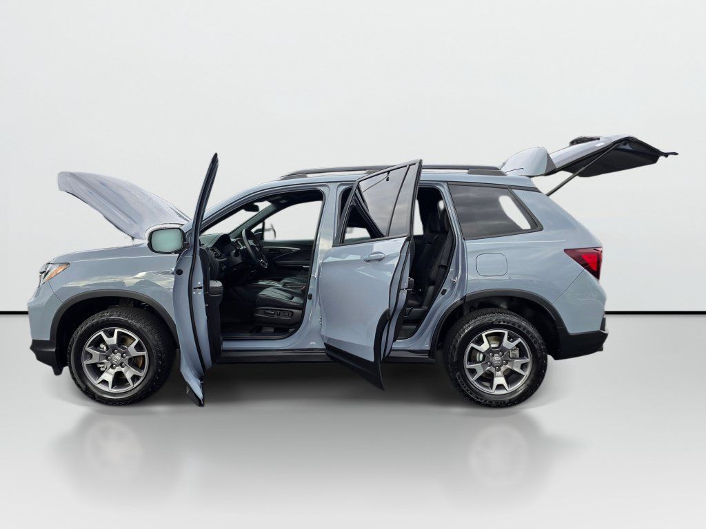 Used 2023 Honda Passport TrailSport image 10