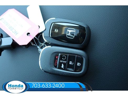 New 2025 Honda Pilot Touring image 41