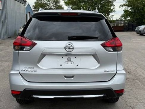 Used 2017 Nissan Rogue SL AWD/4WD image 7