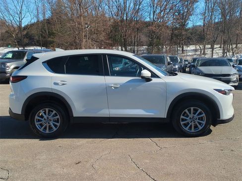 Used 2023 MAZDA CX-5 AWD 2.5 S w/ Select Package image 3
