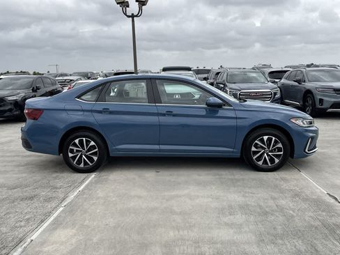 Used 2025 Volkswagen Jetta S FWD image 12